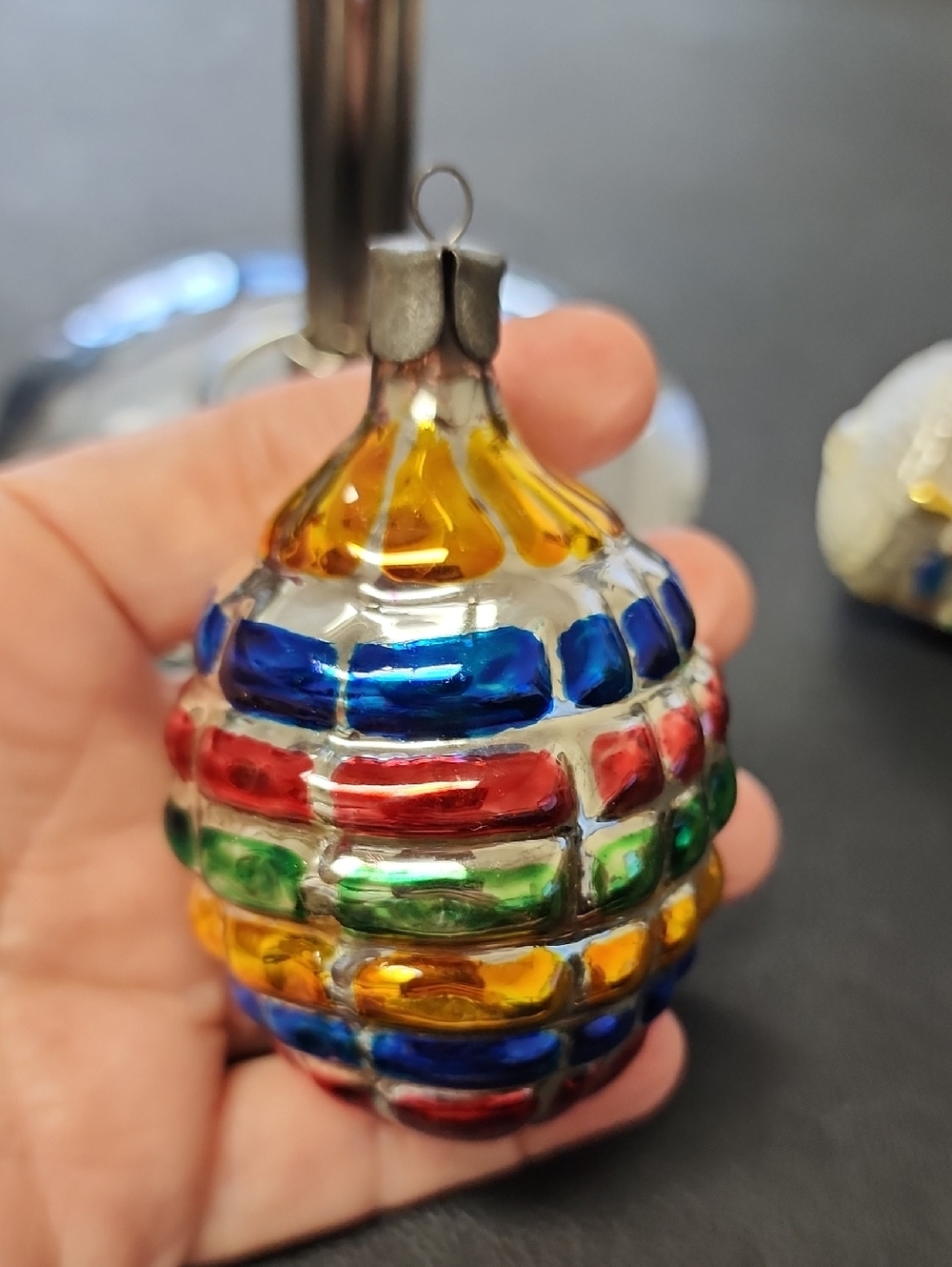 Christmas Ornament Jewelry Tree, With 15 Assorted Vintage Ornaments! - Picture 15 of 16